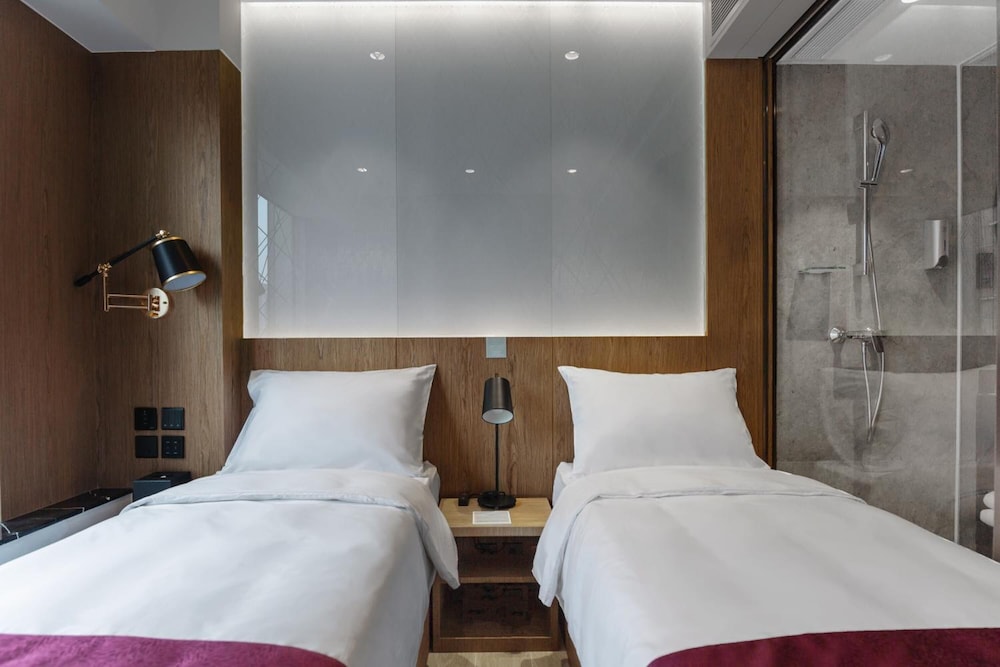The Otto Hotel 7/26