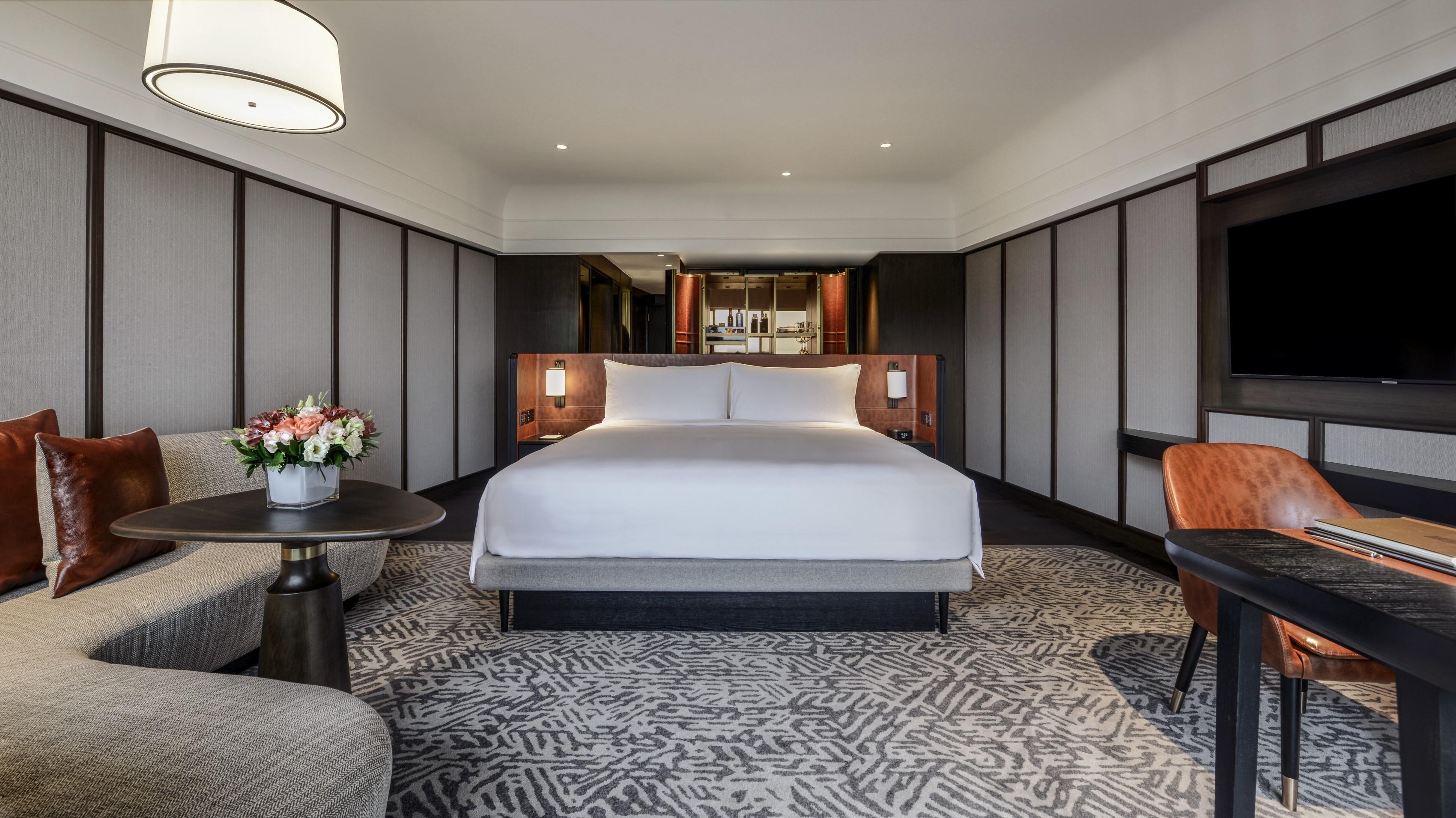 Fairmont Gold, King Bed