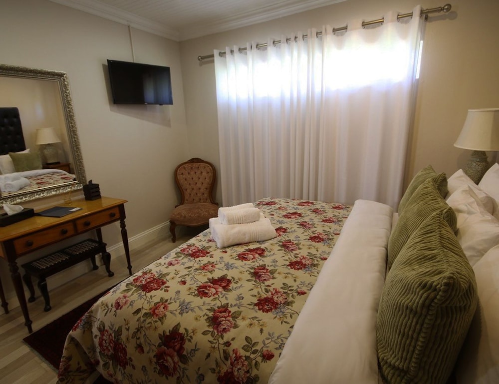 Elephant Country Guest House 6/19