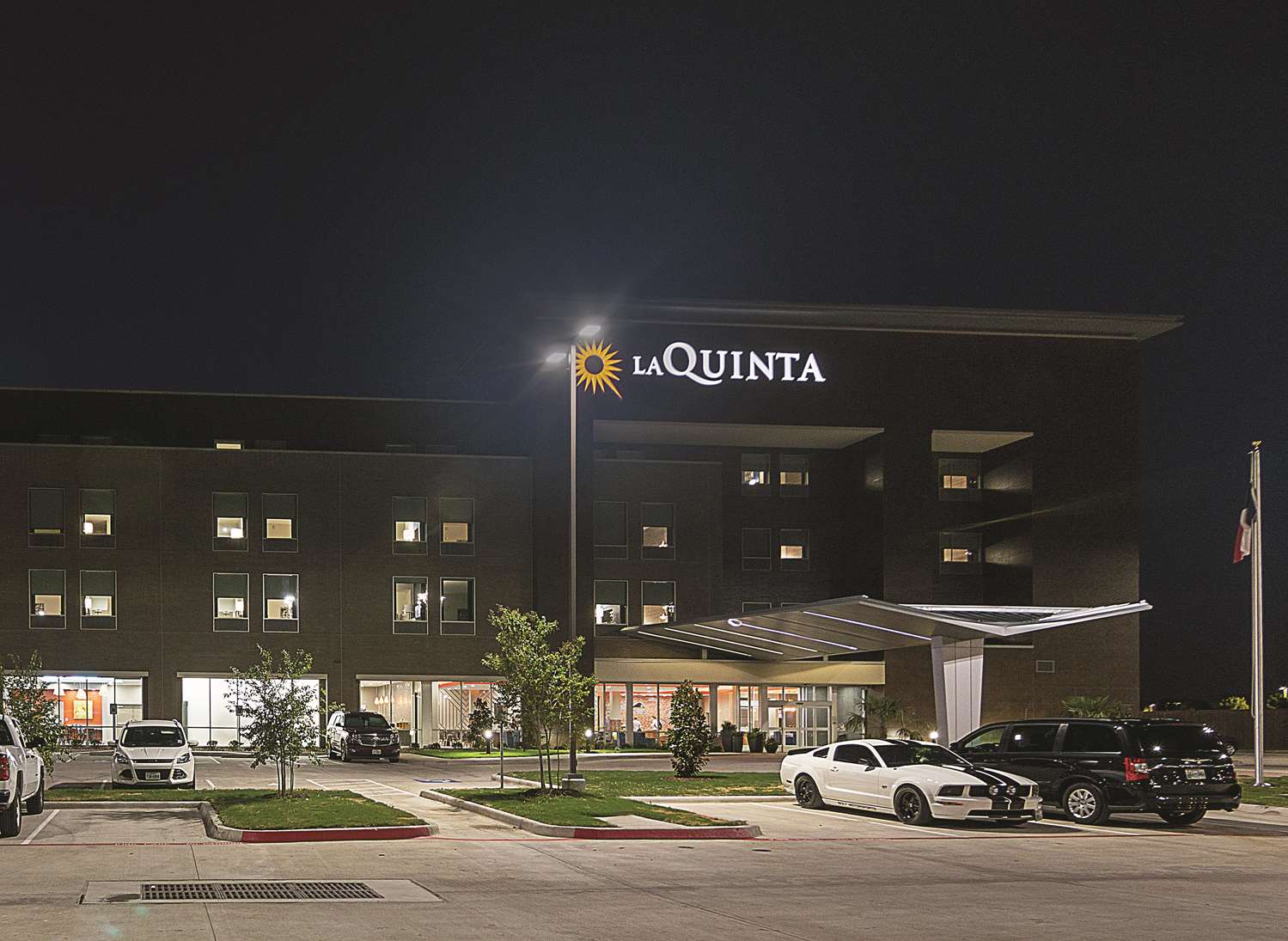 Four Points by Sheraton Plano 2/29