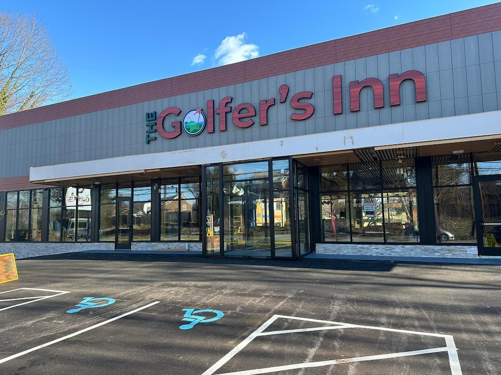 THE GOLFERS INN 18/25