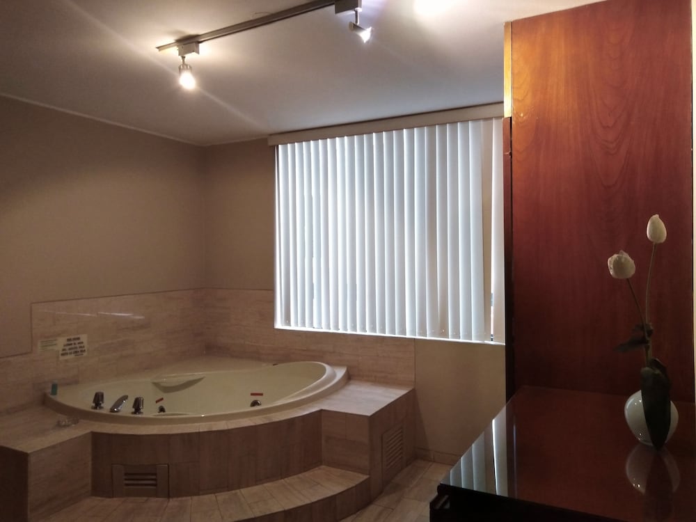 Park Suites 25/50