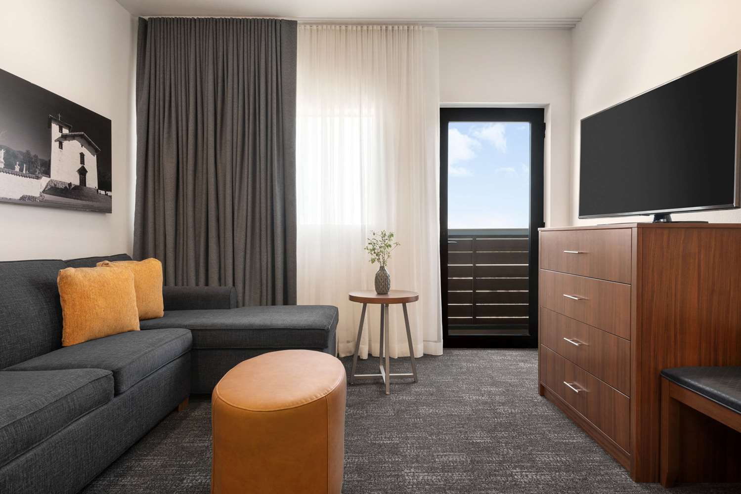 La Quinta Inn And Suites By Wyndham San Luis Obispo Downtown 36/65