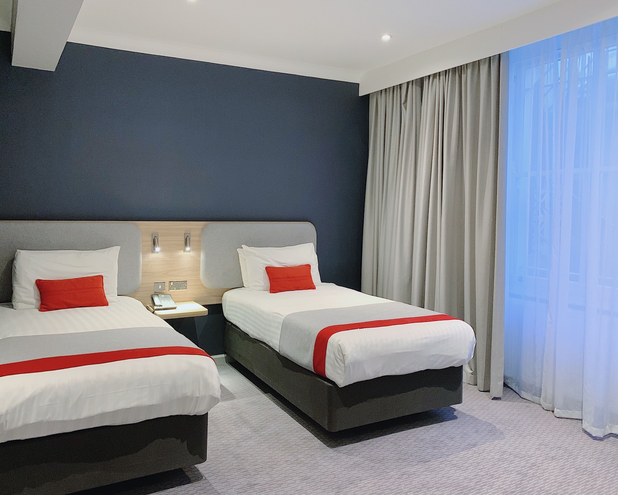 STANDARD, TWIN BEDS
