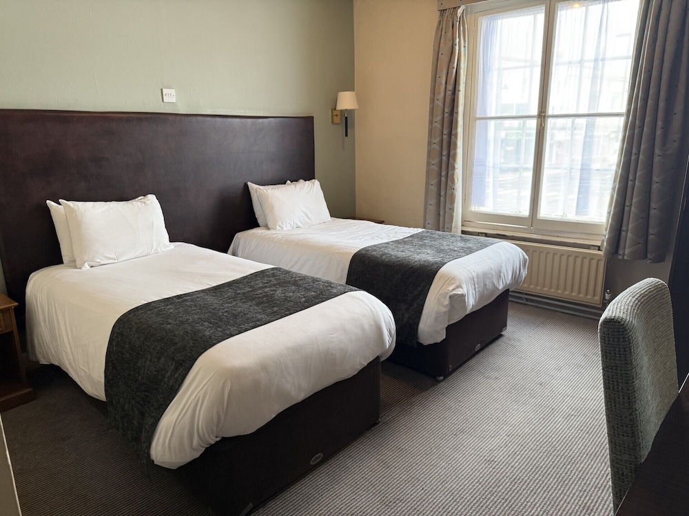 Room, Twin Beds