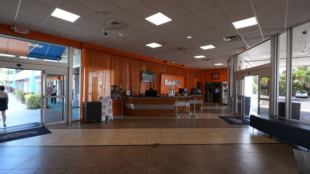 Lobby at Ramada by Wyndham Hotel & Water Park, KISSIMMEE - FL