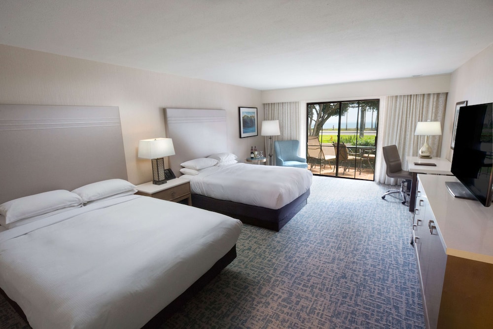 Hilton Santa Barbara Beachfront Resort 9/70