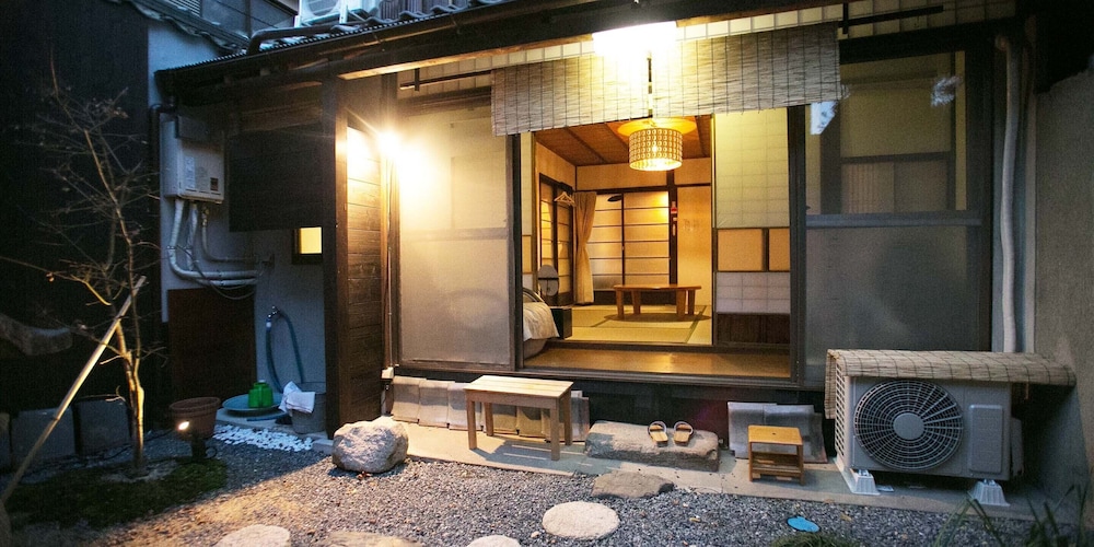 Kyounoyado Hana Nishijin (ex Guesthouse Hana) 38/50