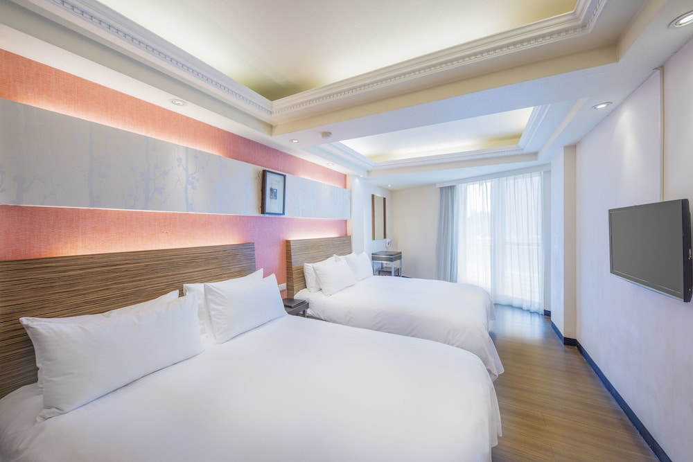 Bitan Hotel 18/61