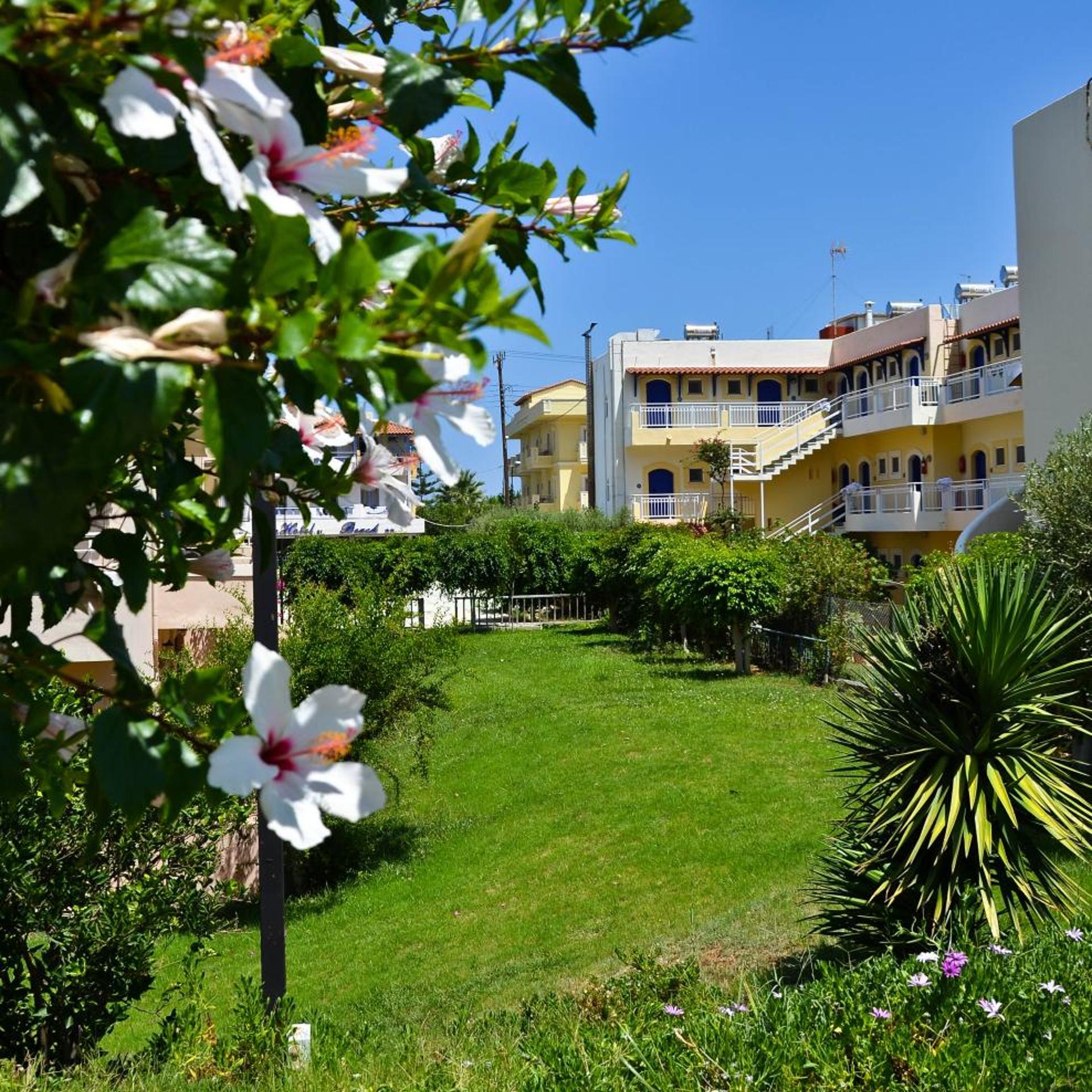 Niko Elen Hotel 62/66