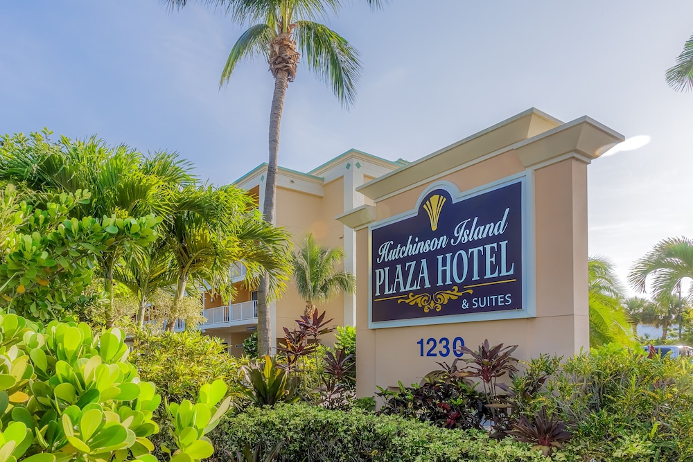 Hutchinson Island Plaza Hotel And Suites 4/63