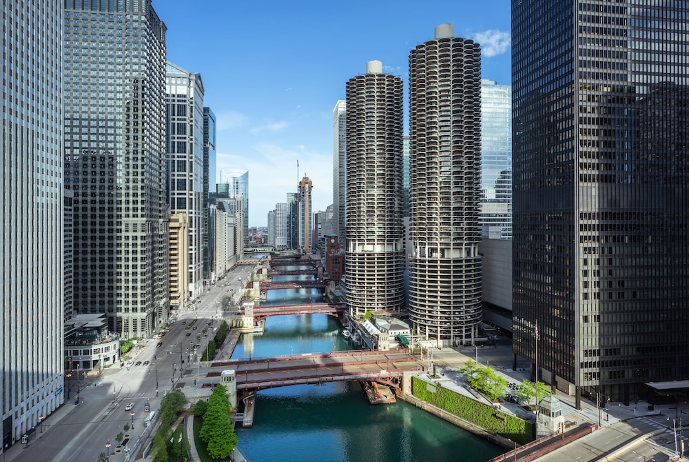 Pendry Chicago 74/76