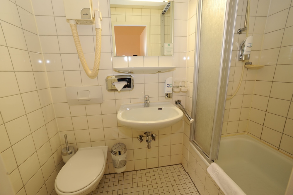 Hotel Europa City 63/67