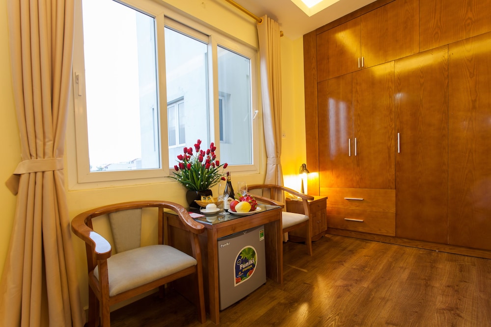 Queen Light Hotel 42/55