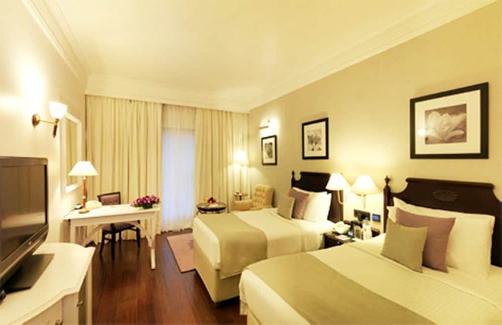 Royal Orchid Hotel Bangalore 11/41