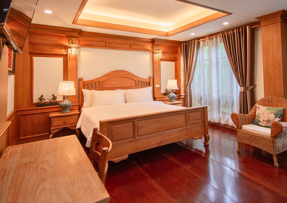 Rich Garden House 3/32