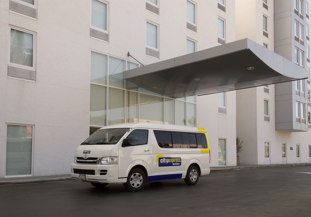City Express by Marriott Tijuana Rio 36/40