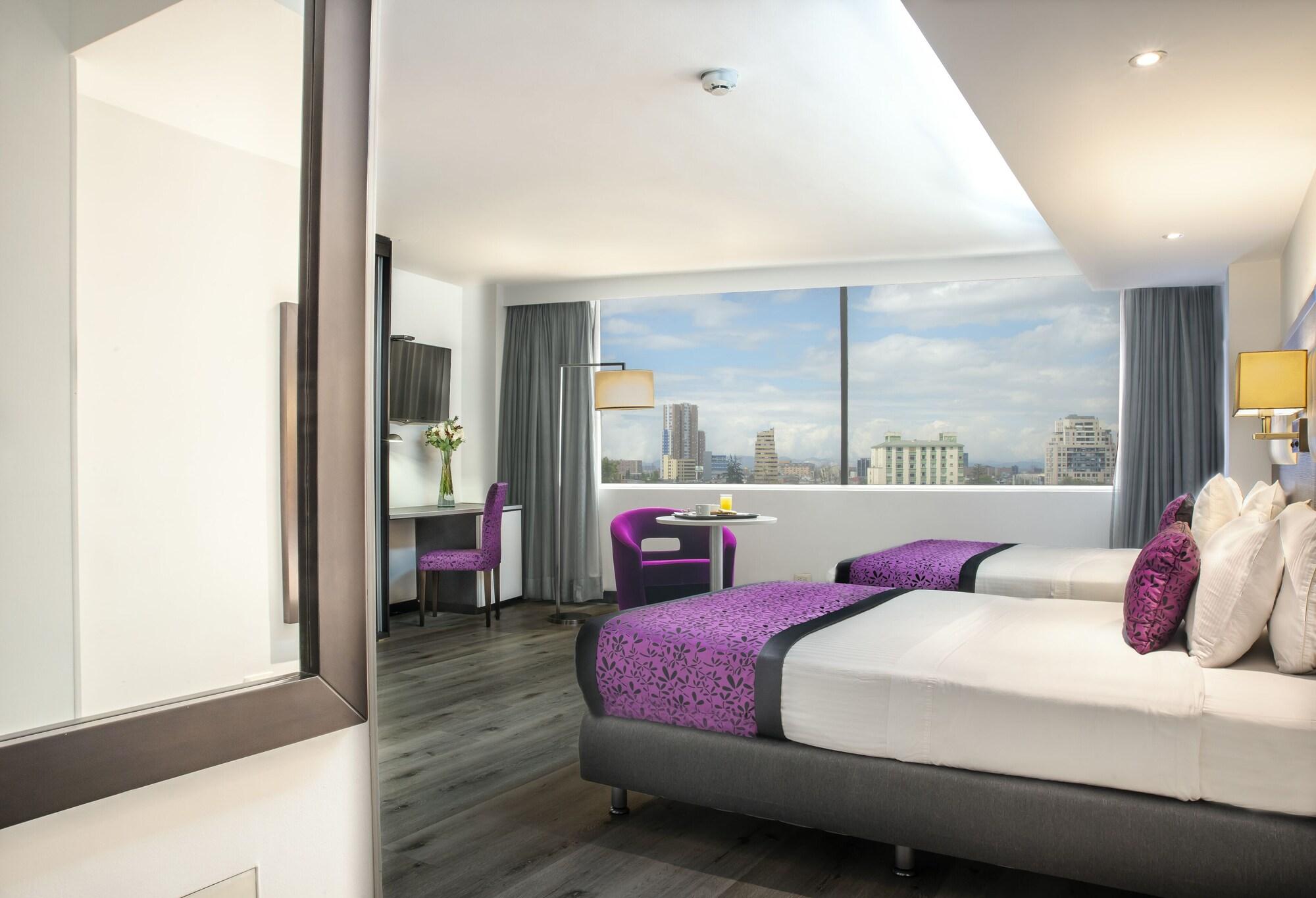 غرفة سوبيريور بسريرين منفصلين، Hotel City Bog Expo Museo 2/3