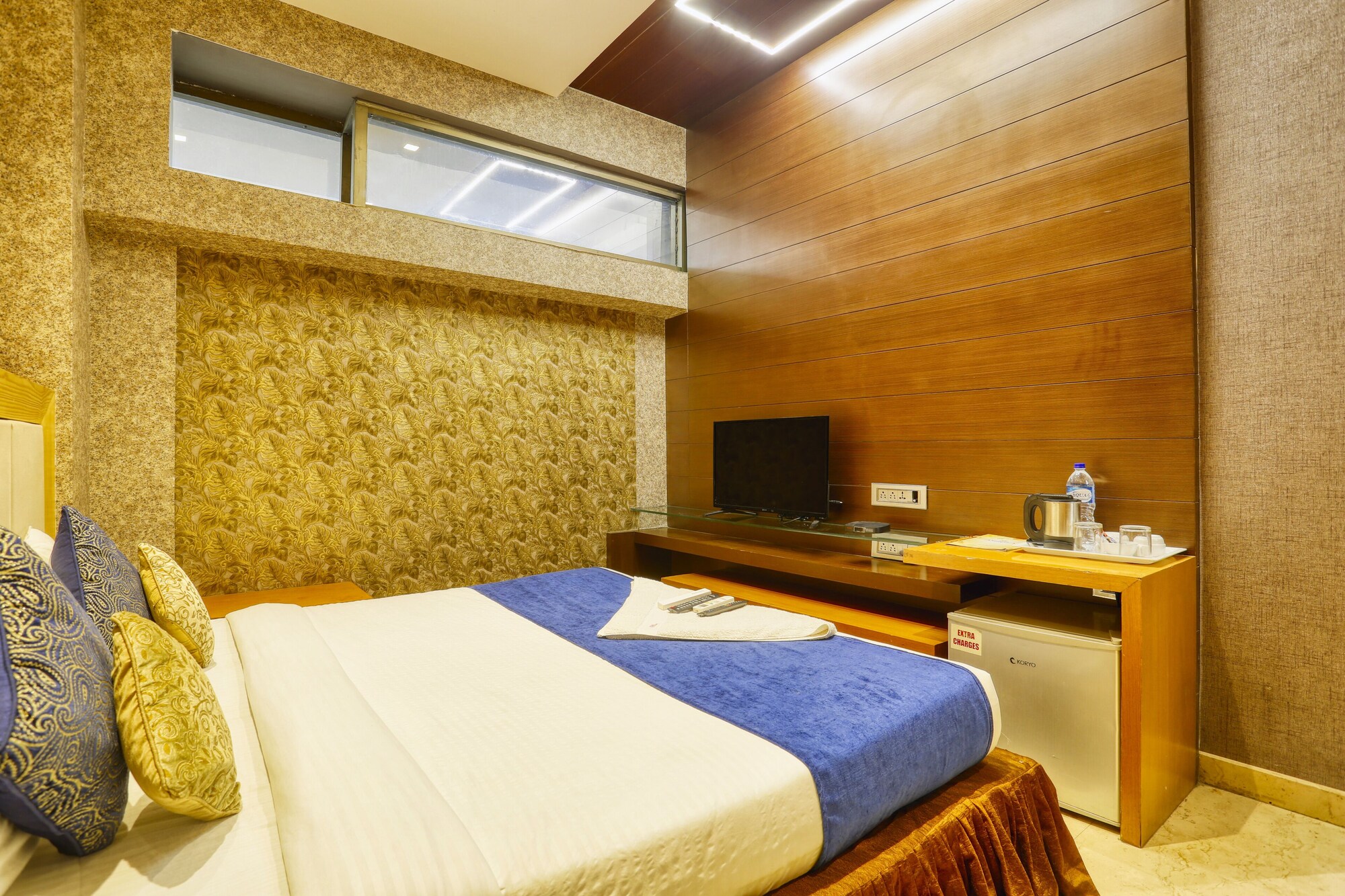 SUPERIOR, TWIN BEDS
