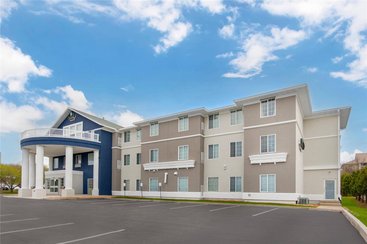 MainStay Suites Madison Airport 48/52