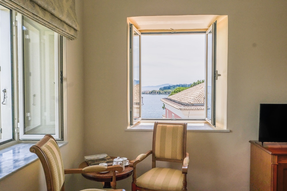 Cavalieri Hotel 12/67