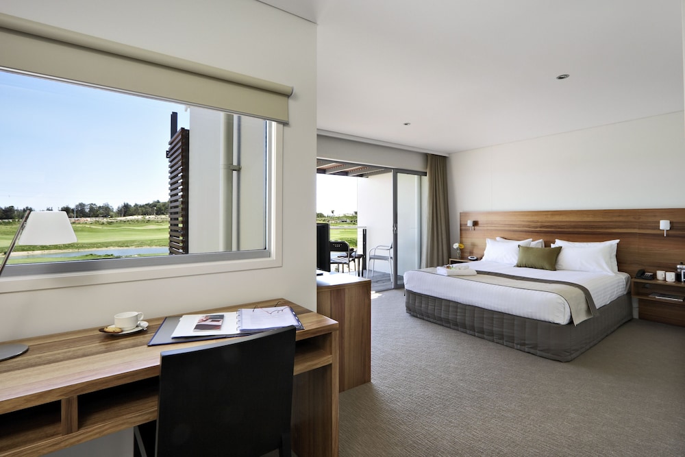 Pullman Magenta Shores Resort 19/82