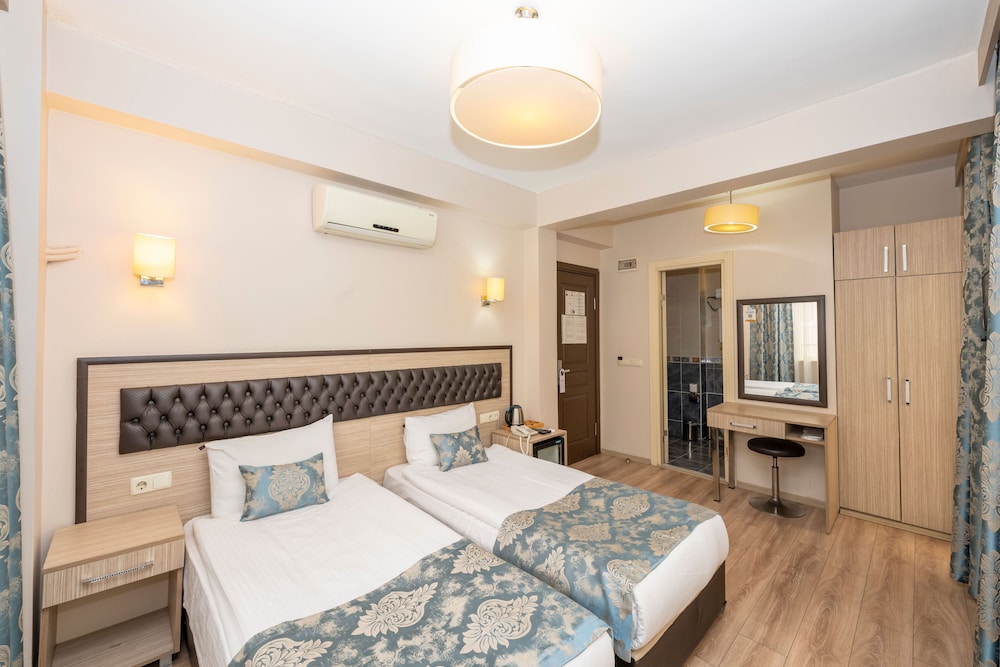 TUGRA HOTEL 28/65