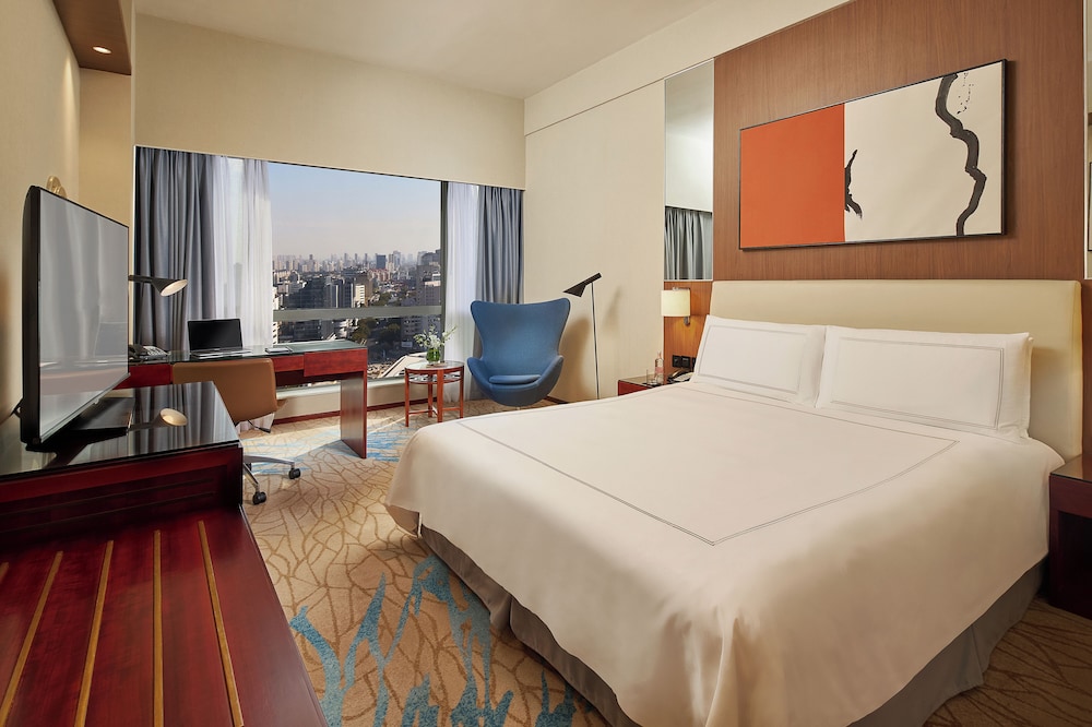 Corner King Room