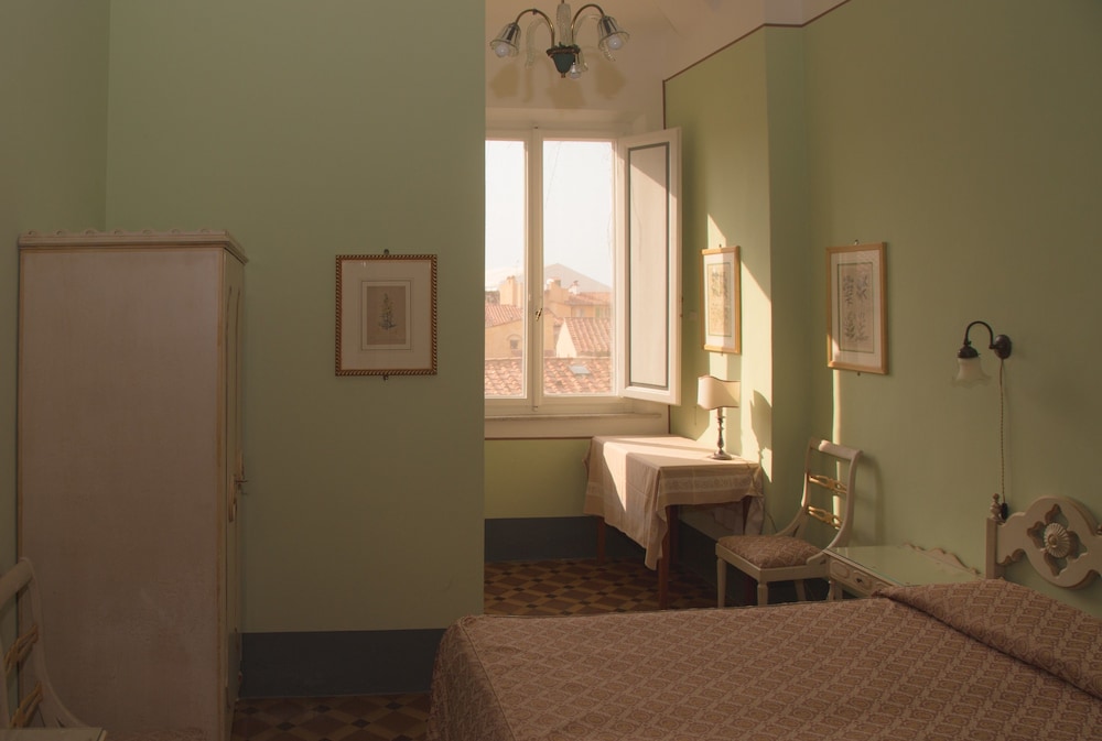 Royal Victoria Hotel Pisa 33/73