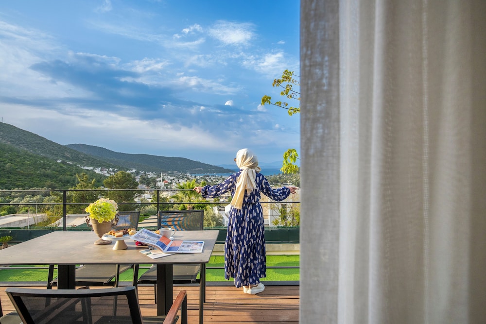 Alya Sierra Bodrum 56/60