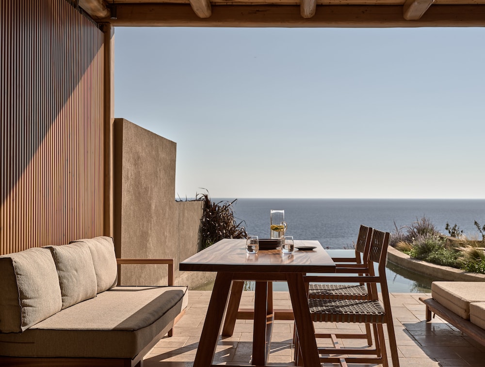 Acro Suites a Wellbeing Resort 34/50