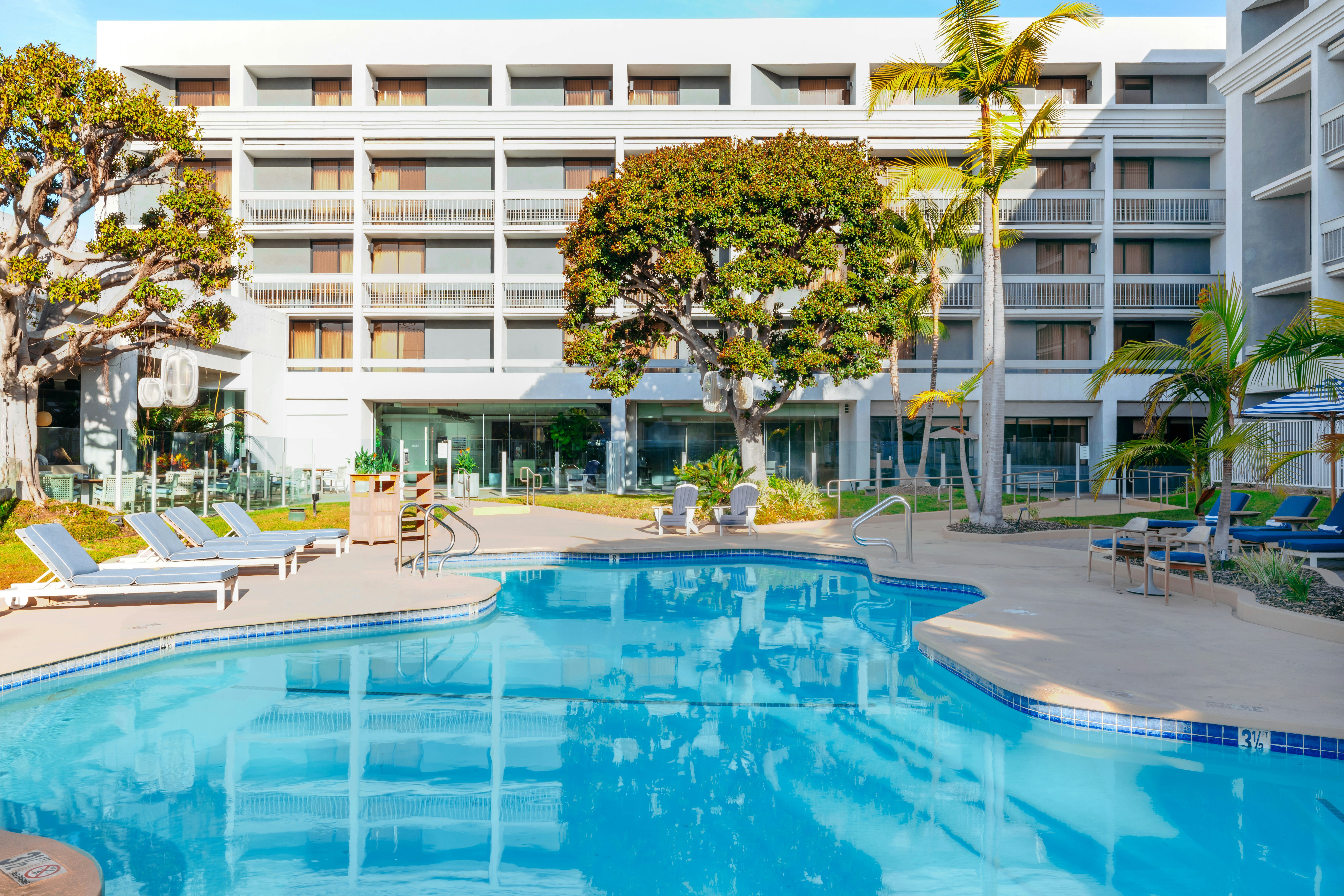 Hotel MDR Marina del Rey a DoubleTree by Hilton in MARINA DEL REY - CA