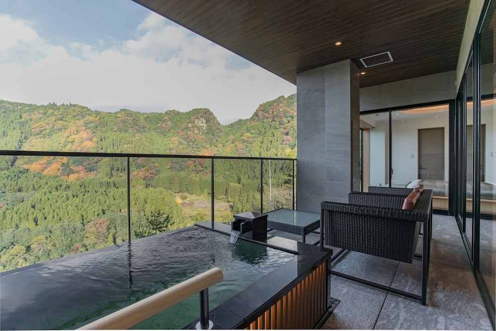 Okuhita Onsen Umehibiki 38/68