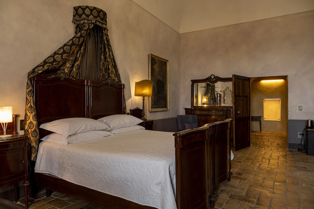 CASTELLO DI SEMIVICOLI 6/44