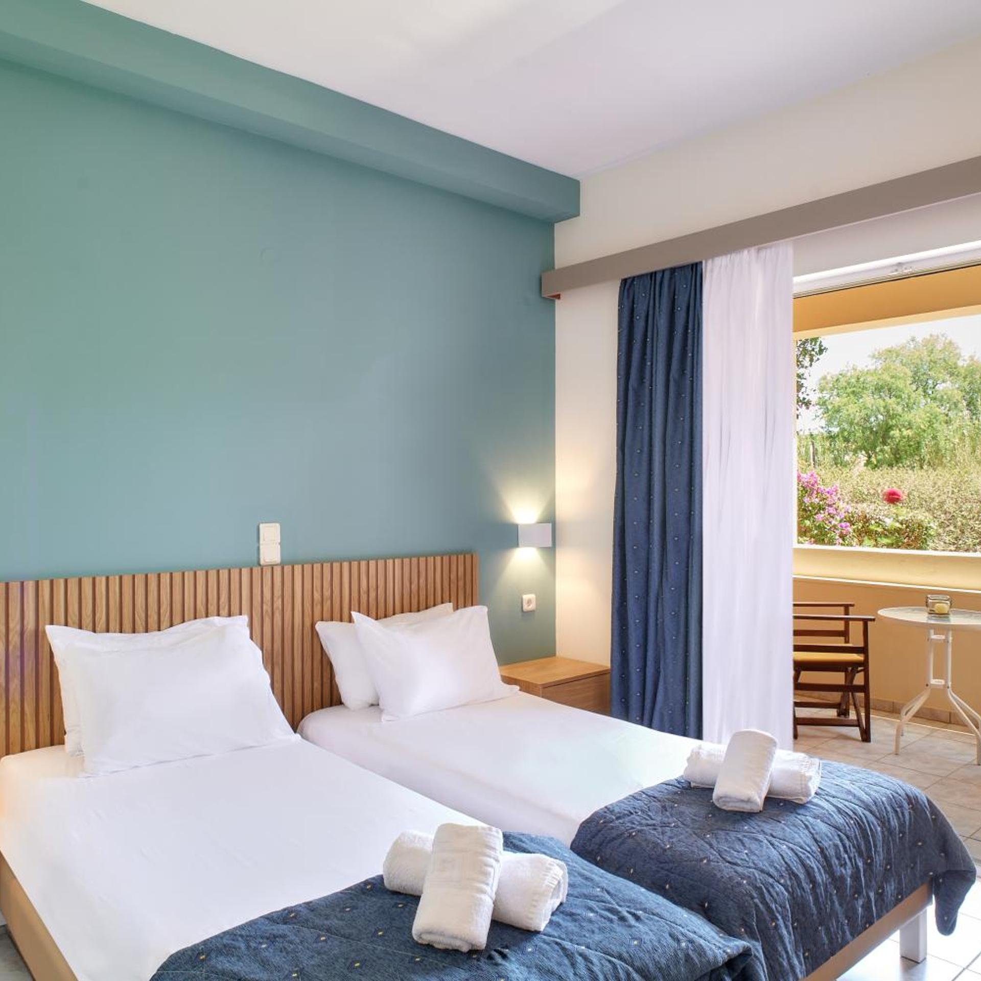 Semi Basement, Economy, Double Bed, Garden View