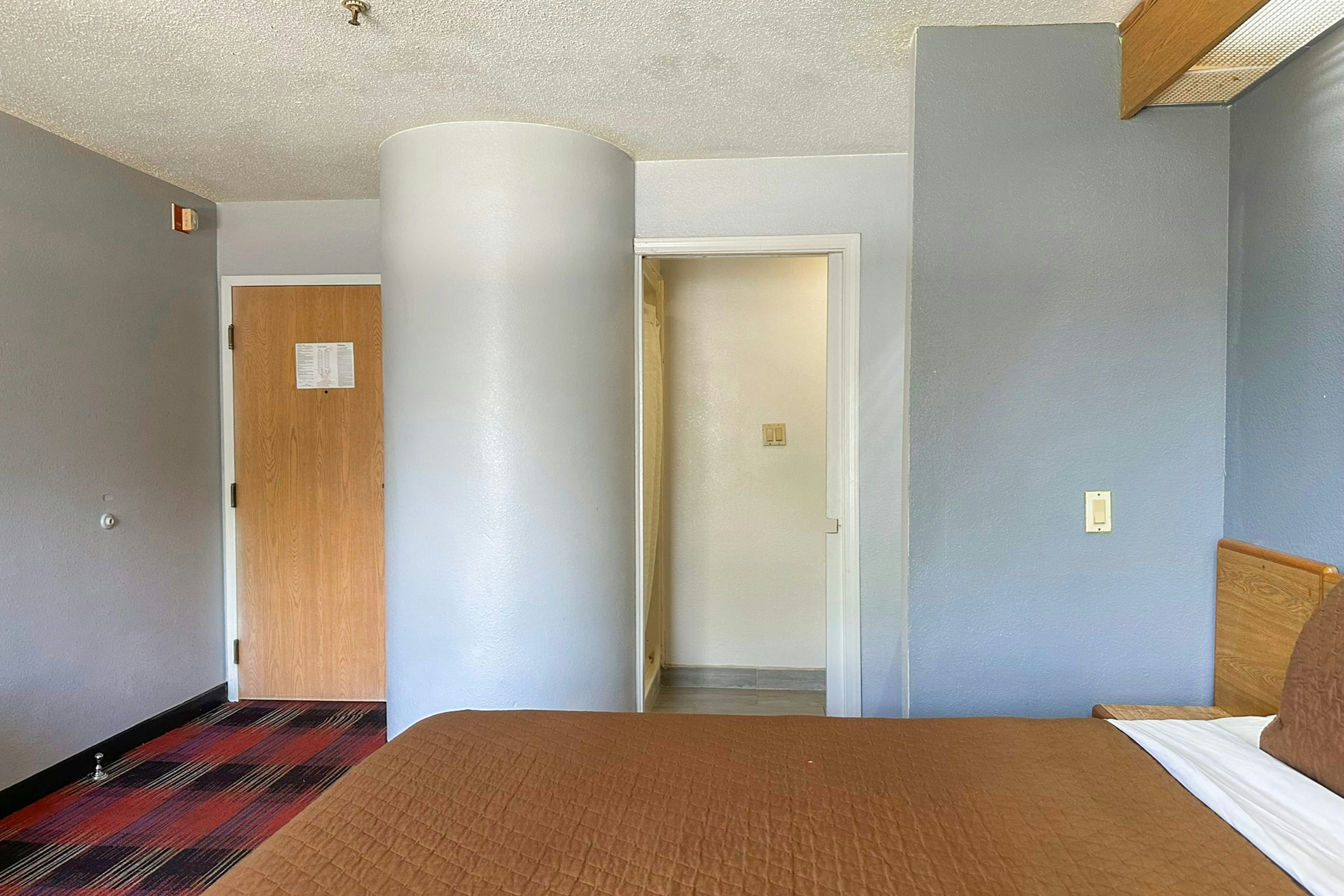 Classic Inn By Townhouse American Way Memphis I 240 18/39