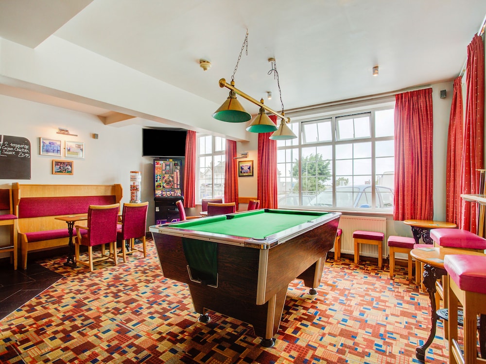 Oyo Godolphin Arms Hotel 48/67