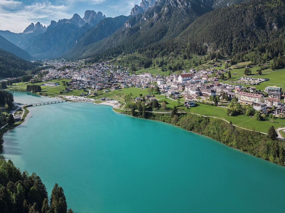 Hotel Auronzo Dolomites, Affiliated by Melia 41/50