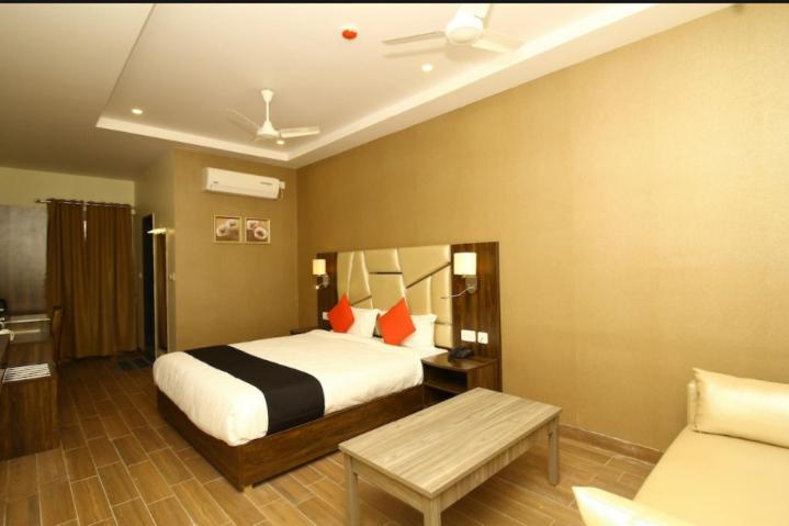 Hotel Sindhura Grand 9/12