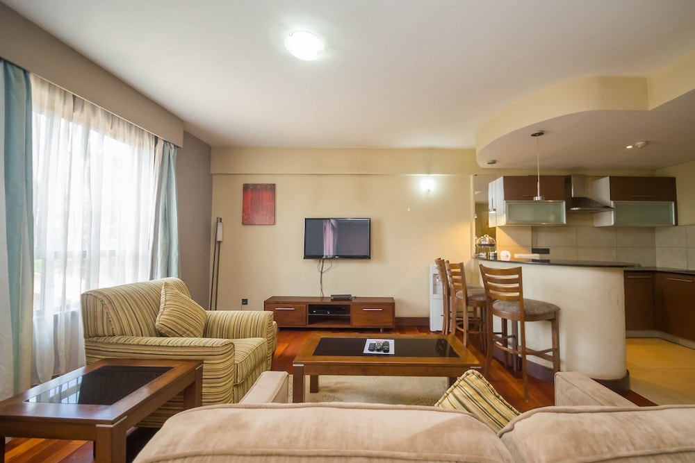 Taarifa Suites 31/50