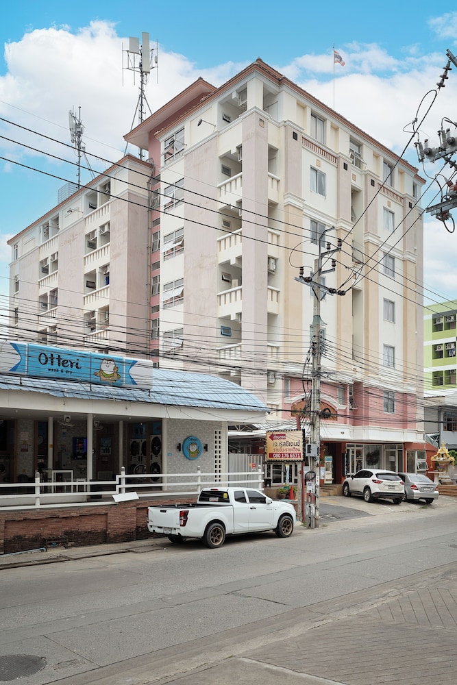 J Residence 6/46