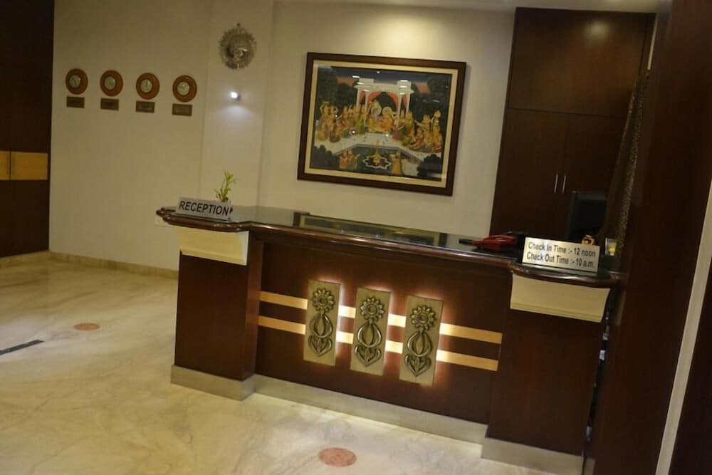 HOTEL DAYAL 39/41