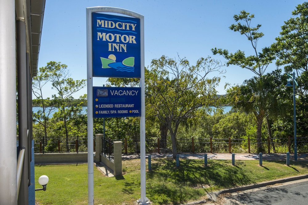 Mid City Motor Inn 57/64