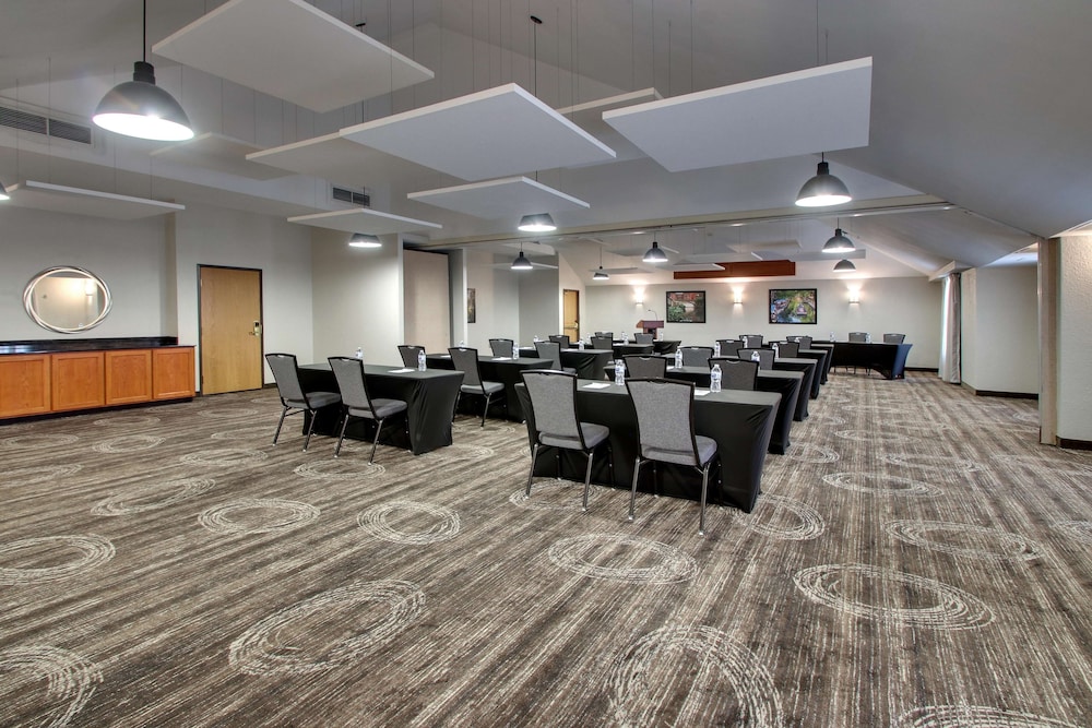 Drury Inn and Suites San Antonio Northwest Medical Center 42/50