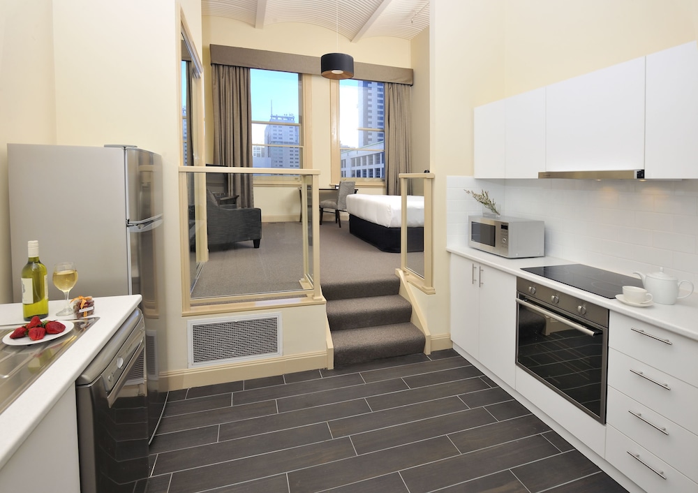 Grand Hotel Melbourne 40/55