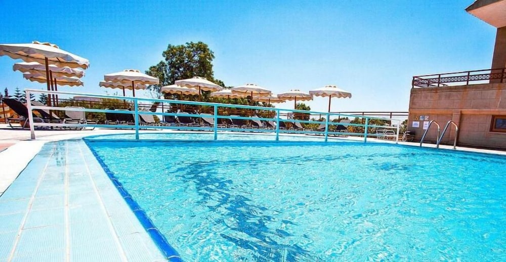 Costa Konte Beach Resort 35/41