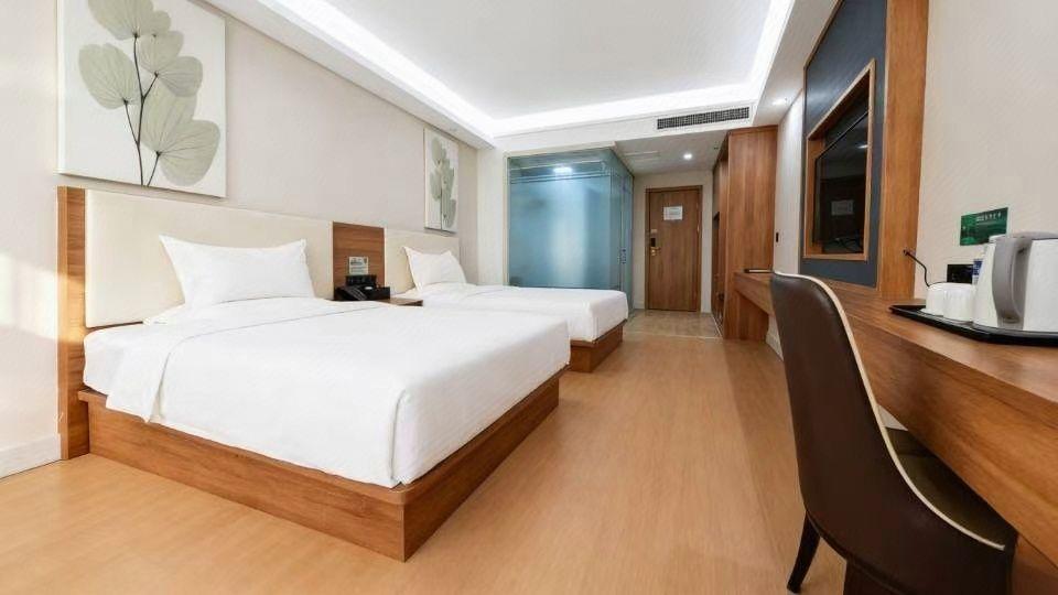 GreenTree Inn Liaocheng Xinxian Bus Business hotel 11/17