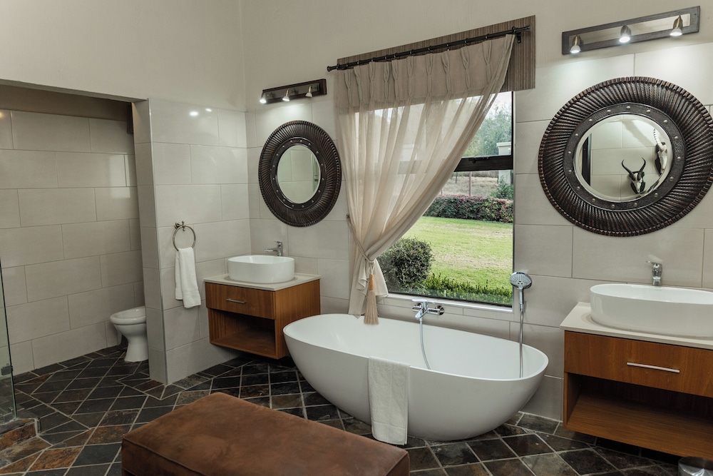 Bona Bona Game Lodge 48/48