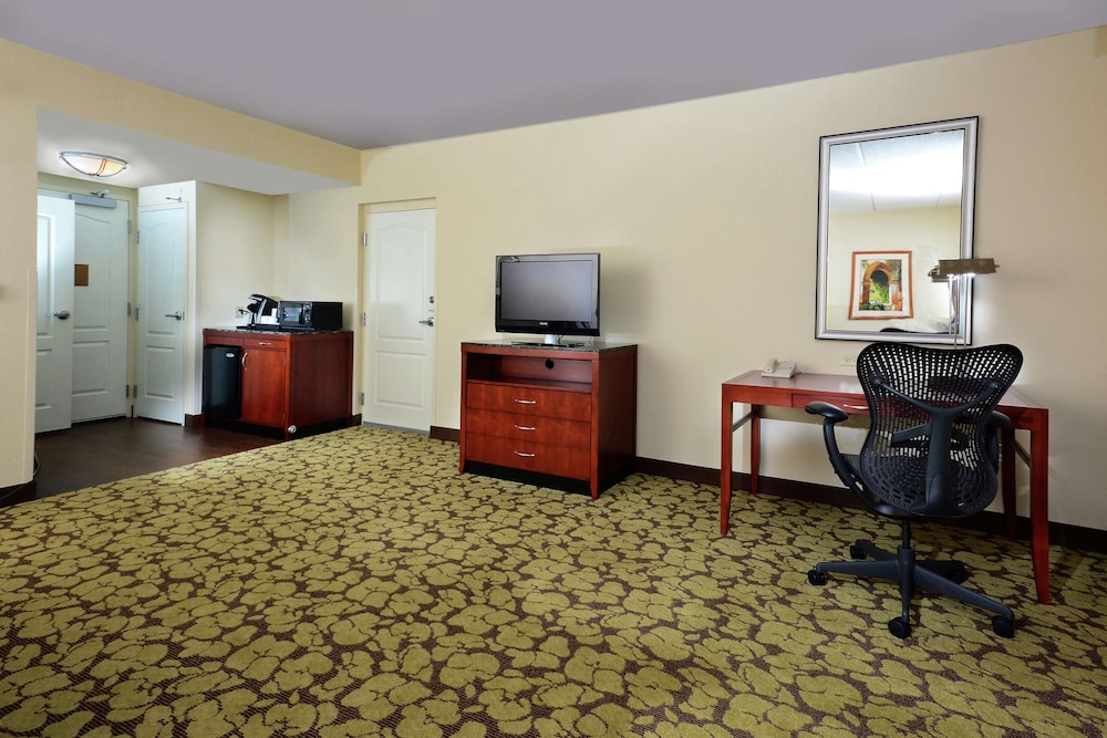 Hilton Garden Inn Raleigh Capital Blvd I-540 45/49