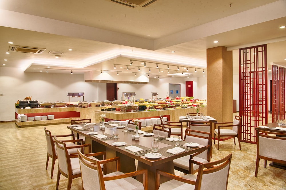 Jie Jie Beach Hotel 24/45